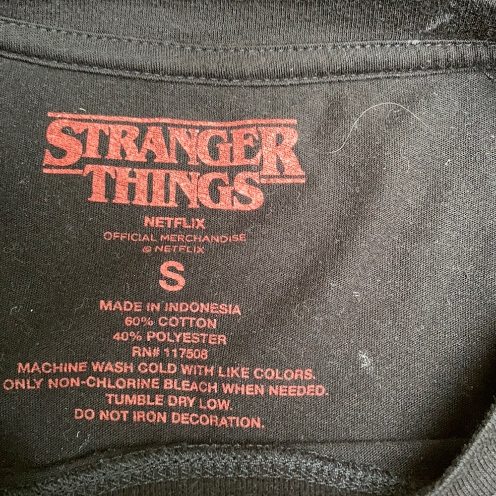 Stranger Things shirt - Picture 2 of 4